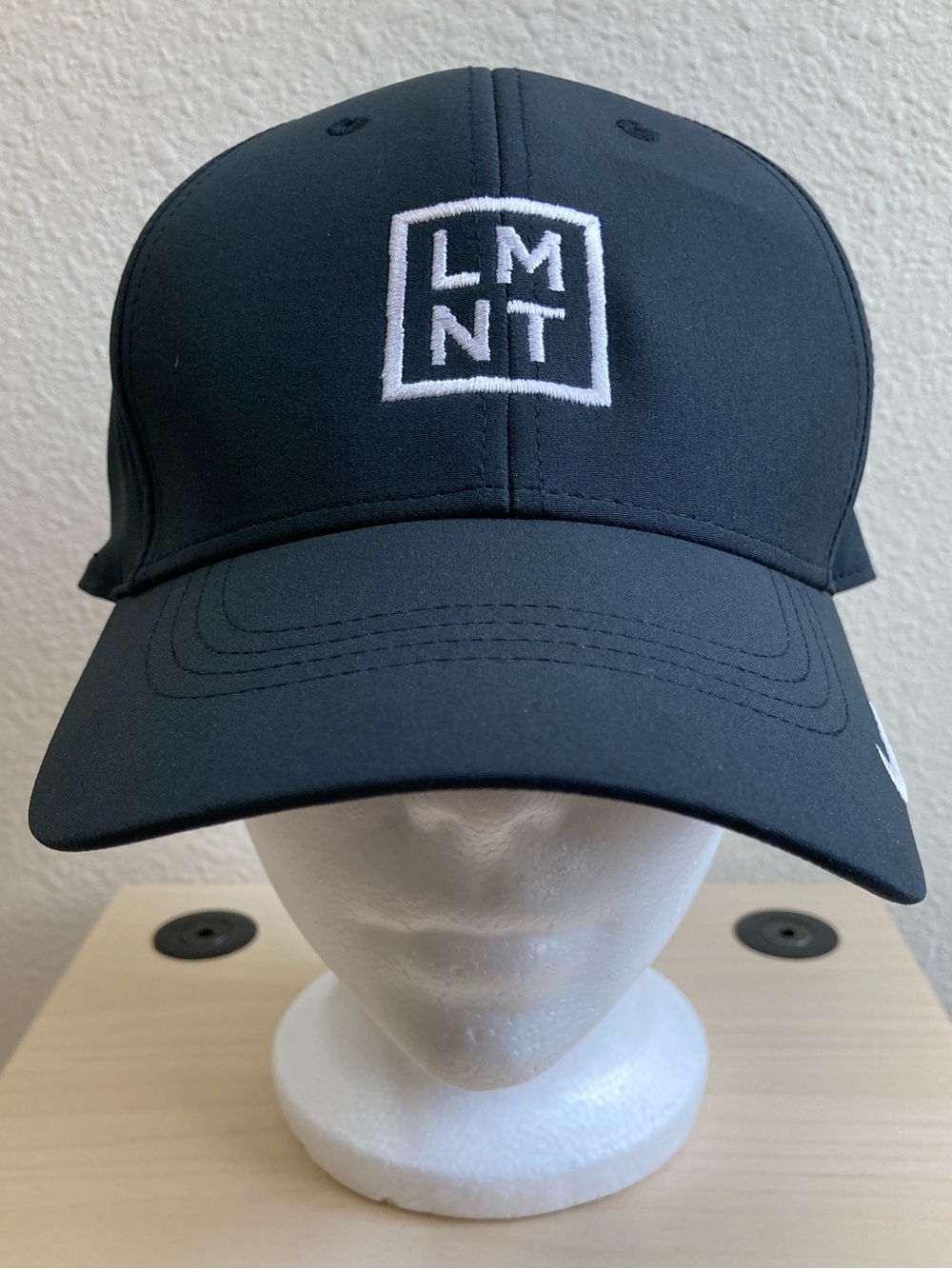 Nike Legacy91 Dri-FIT LMNT Stay Salty Black Adjustable Cap NWT